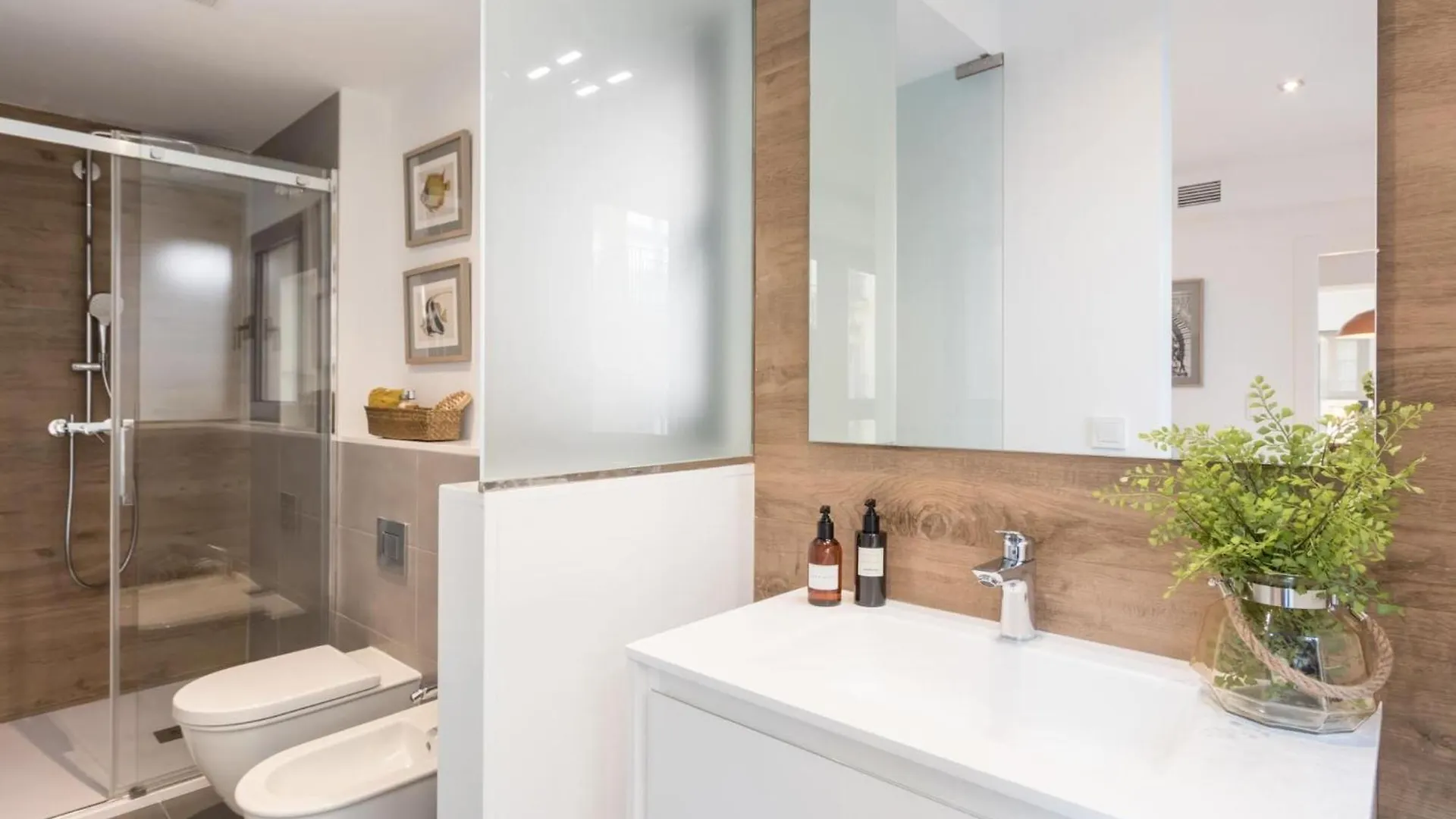 Chezmoihomes Plaza Nueva Luxury Granada Spanje