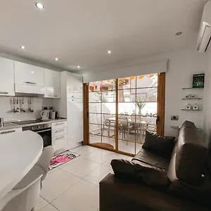  Apartment Exclusive Francy's In Garden City, Sant'eugenio Spain
