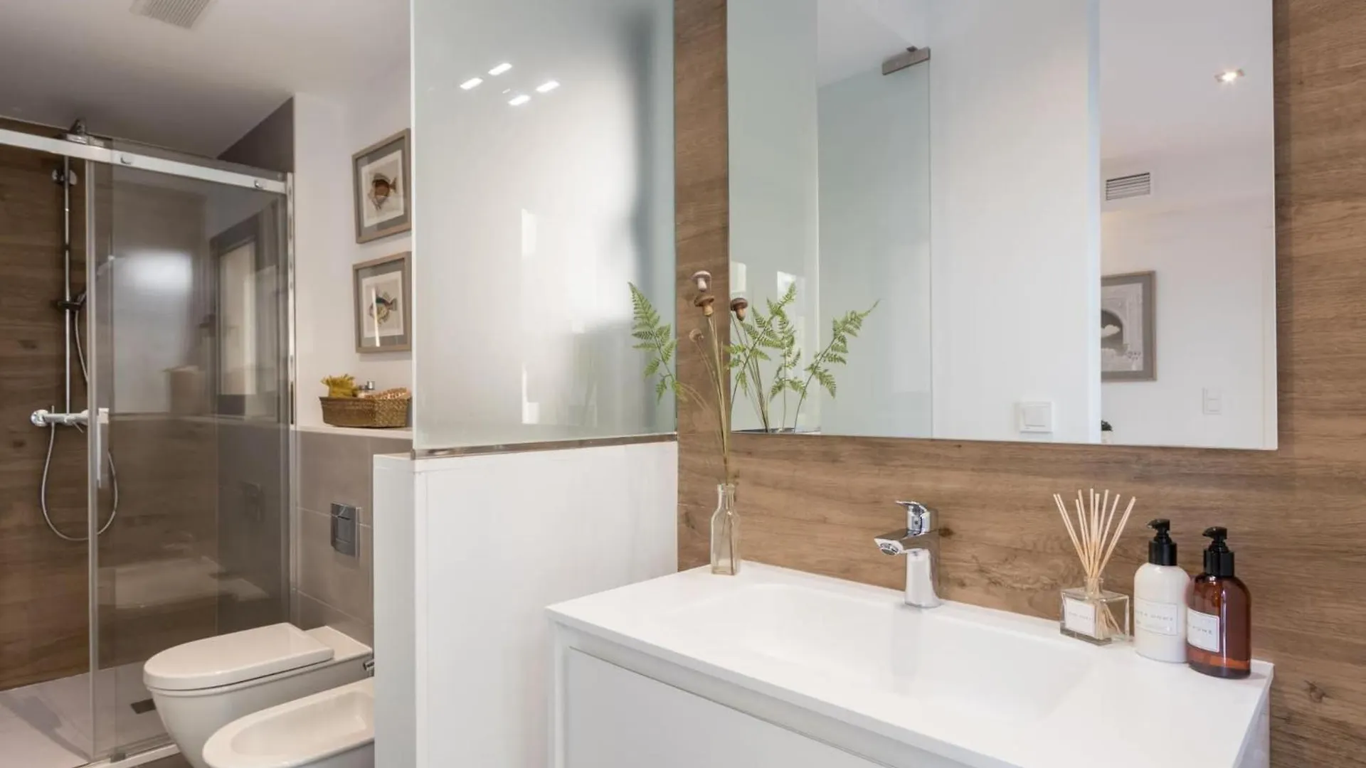 Chezmoihomes Plaza Nueva Luxury Granada 0*,  Spain
