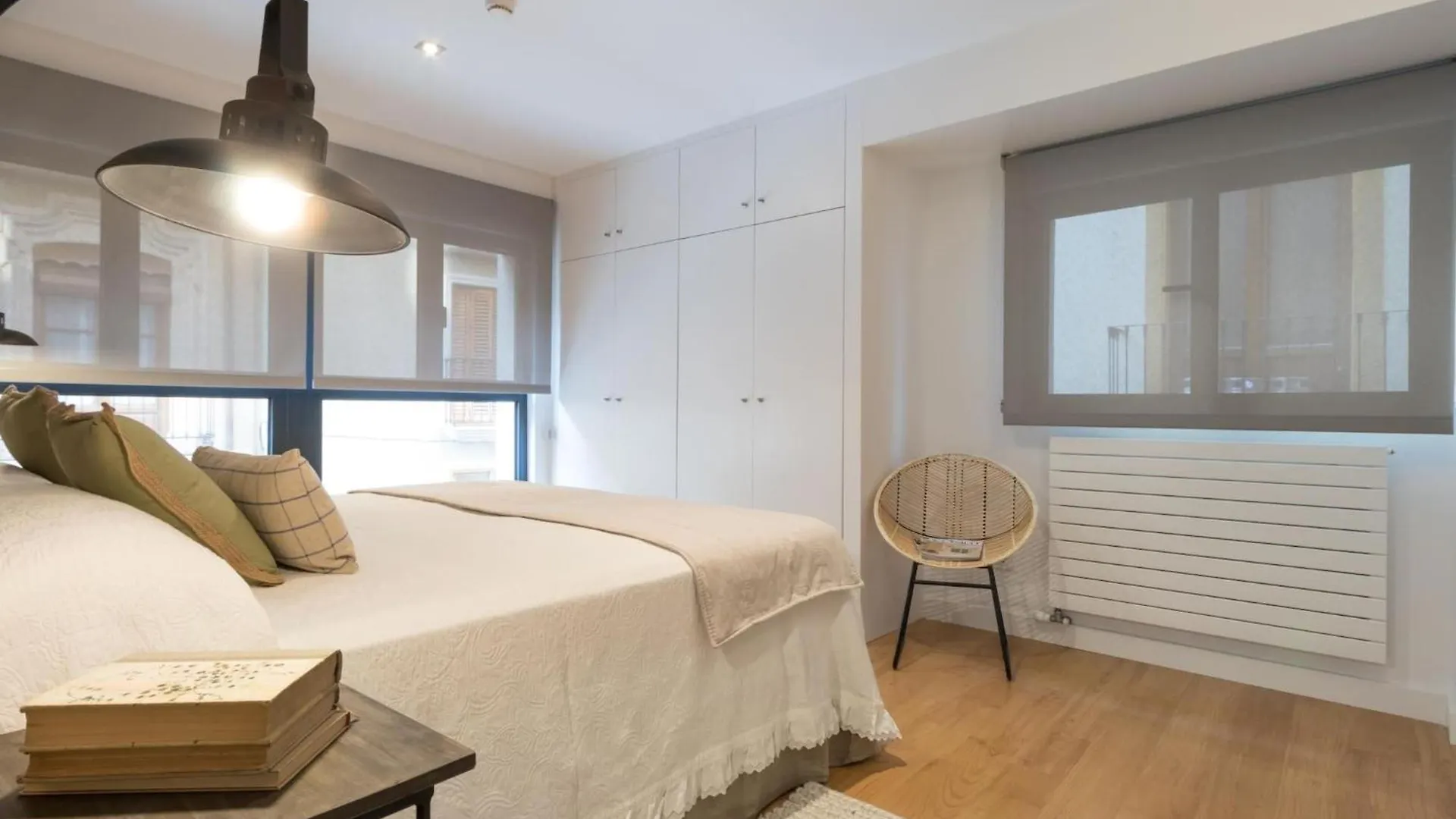 Chezmoihomes Plaza Nueva Luxury Granada Apartment