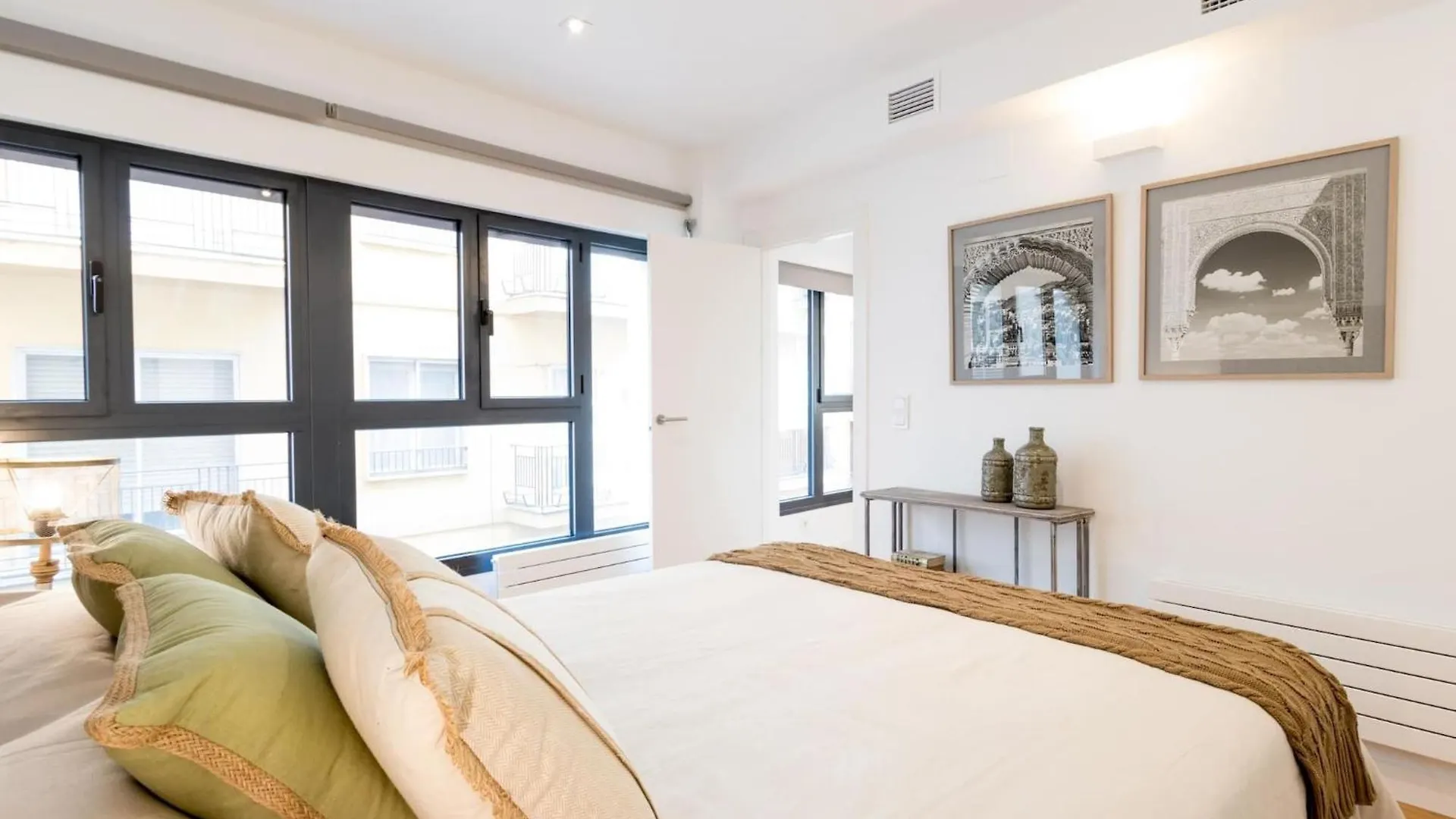 Chezmoihomes Plaza Nueva Luxury Granada 0*,